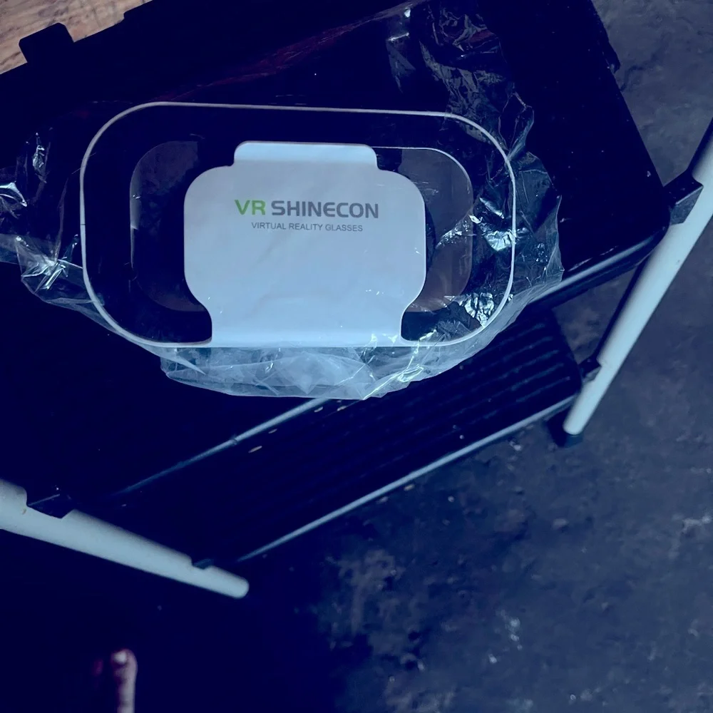 Virtual Reality Glasses